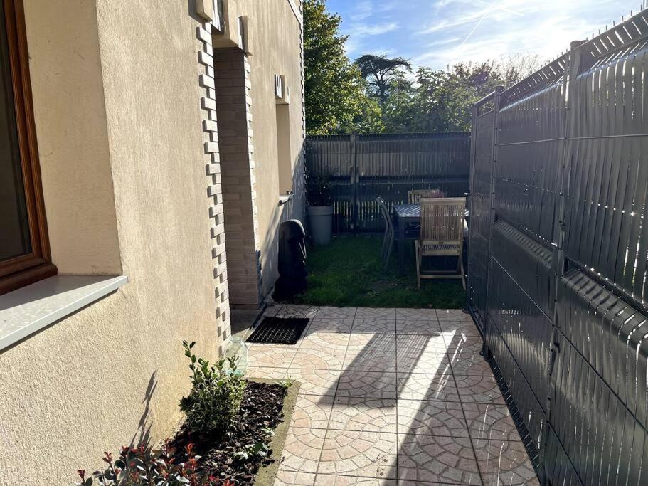 Petite Maison De Charme A 10 Minutes De Disney ! Montevrain Bagian luar foto